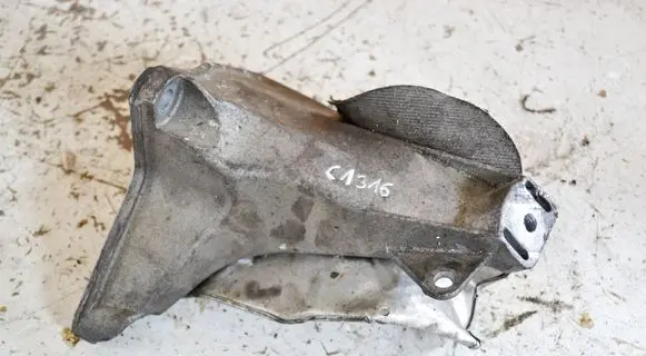 Audi A6 S6 C5 4B Engine mounting bracket 8D0199388G
