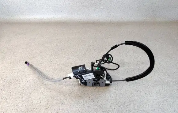 Mercedes-Benz SLK R172 Front door lock A1727601040AOP1236 A1727601040