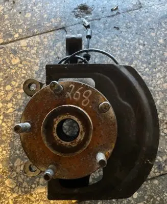 Toyota Verso Front wheel hub