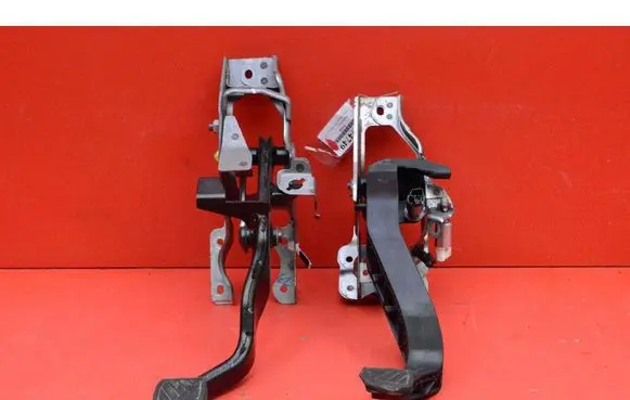 Suzuki SX4 Accelerator throttle pedal 4980061M60
