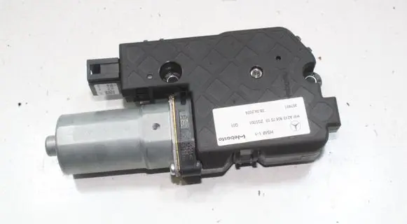 Mercedes-Benz EQA Sunroof motor/actuator A2139067003