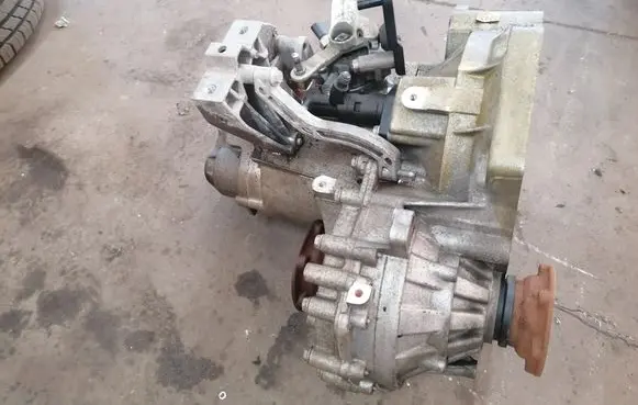 Volkswagen PASSAT B8 Manual 6 speed gearbox PVN