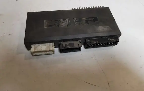 Mercedes-Benz E W211 Comfort/convenience module 832000240