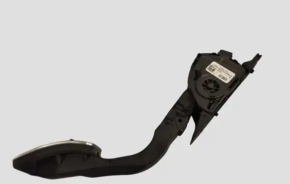 Volvo V40 Accelerator throttle pedal 31341777 6PV01036854