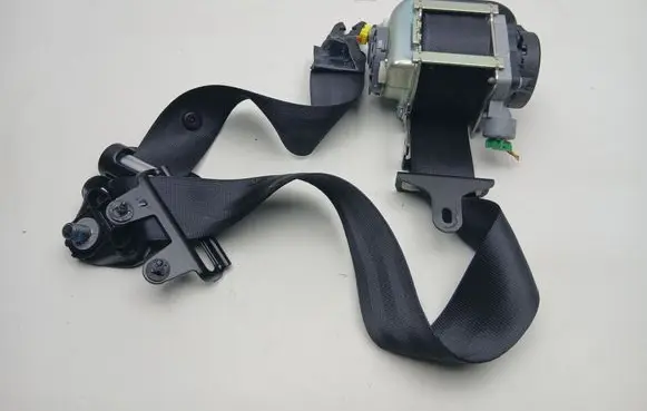 Volvo V60 Front seatbelt 39818843 616155800