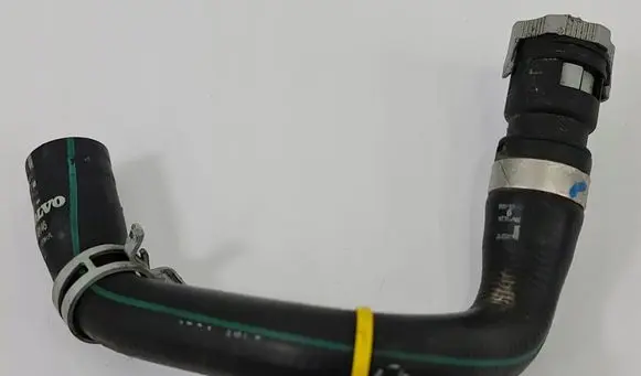 Volvo V40 Engine coolant pipe/hose 31319146