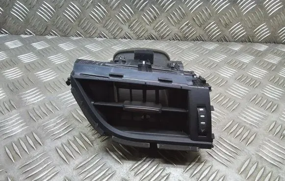 Lexus ES 250 - 300 - 330 Dashboard side air vent grill/cover trim