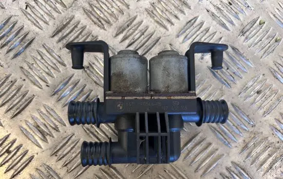 BMW X5 F15 Coolant heater control valve 6910544