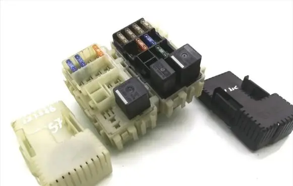 Volvo S80 Fuse module 6G9T-14K131-BA