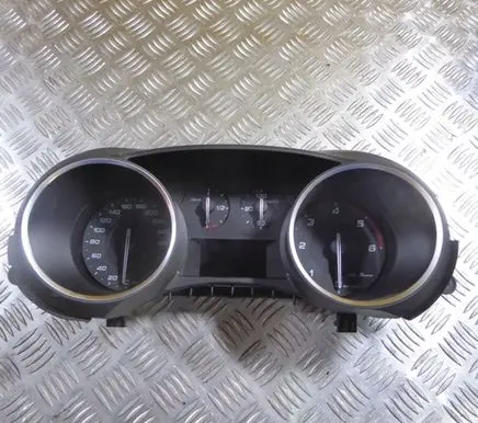 Alfa Romeo Giulietta Speedometer (instrument cluster) 52097902