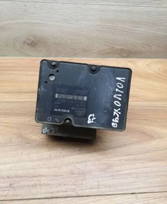 Volvo XC90 ABS Pump 30643982