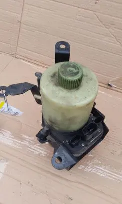 Skoda Yeti (5L) Power steering pump 96170-3Z0504X