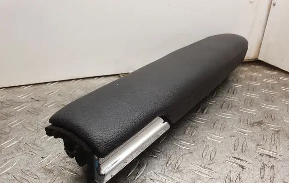 Mercedes-Benz S W221 Front door storage pocket/box A2217270266