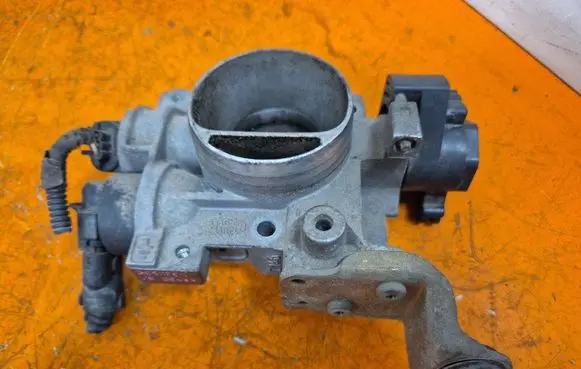 Fiat Panda 141 Throttle body valve 35SXFE1