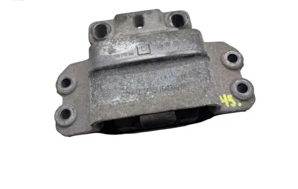 Engine mount bracket