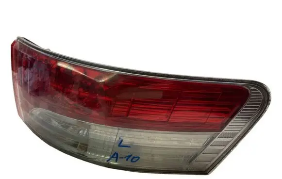 Toyota Avensis T250 Rear/tail lights 08051