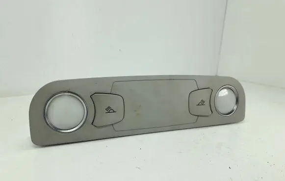 Audi A6 S6 C6 4F Front seat light 4l0947111b
