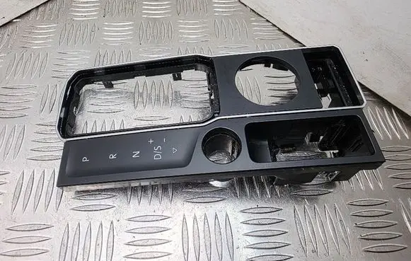 Volkswagen Atlas Gear shifter surround trim plastic 3CN713109 100013830