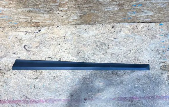 KIA Xceed Front door trim (molding) 87722-J7CA0 S2509N048-M