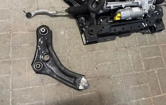 Renault Kangoo III Front control arm 4440R