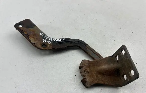 Mitsubishi Outlander Tailgate/trunk/boot hinge