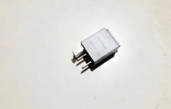 Volkswagen Caddy Other relay 1k0951253 v23374-a1601-x004