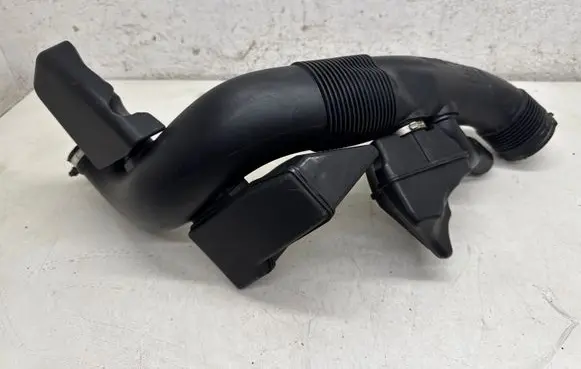 Volvo S80 Air intake duct part 30745348