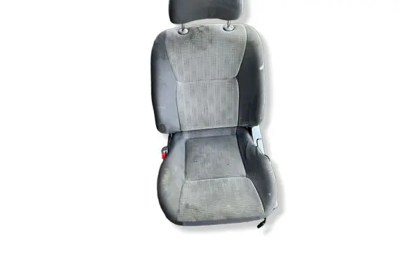 Nissan Navara D22 Front driver seat 
