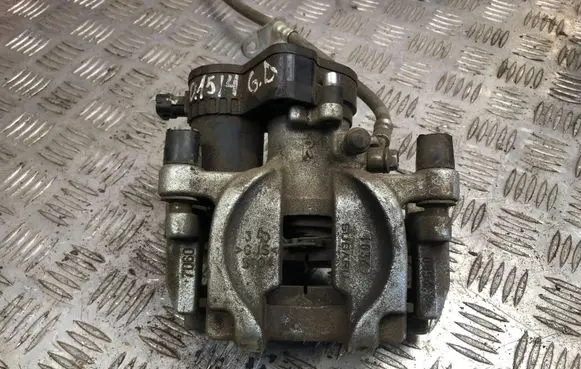 Subaru Outback (BS) Rear brake caliper