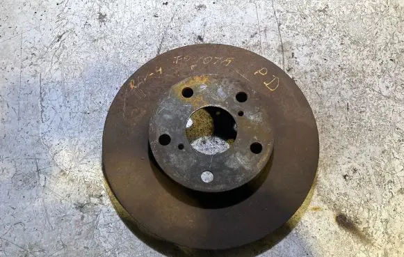 Toyota RAV 4 (XA20) Front brake disc