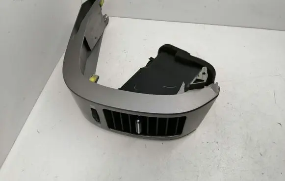 Toyota Prius (XW20) Dashboard side air vent grill/cover trim 5506147010 4556417020 5566047020