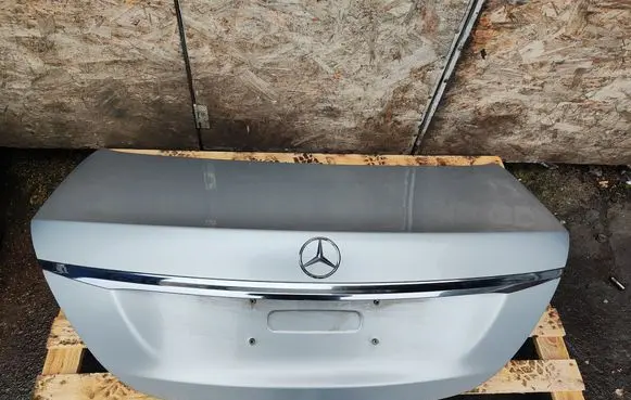 Tailgate/trunk/boot lid