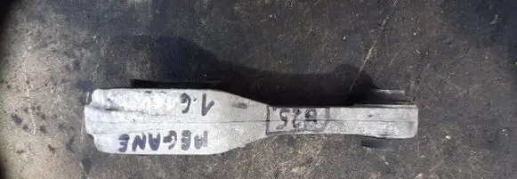 Renault Megane III Engine mount vacuum valve 