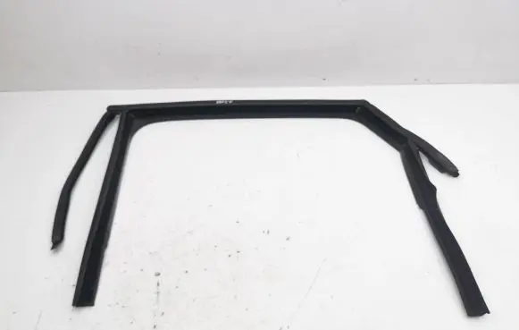 Cupra Formentor Rubber seal rear door 