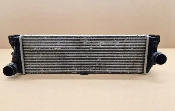 Mercedes-Benz Sprinter W907 W910 Intercooler radiator