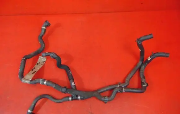 BMW 2 F46 Engine coolant pipe/hose
