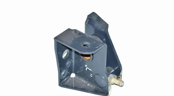 Iveco Daily 6th gen Steering rack mounting bracket 