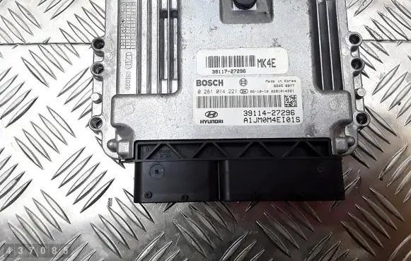 Hyundai Tucson JM Engine control unit/module