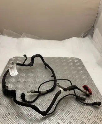 Peugeot 5008 II Positive cable (battery) 9826521880