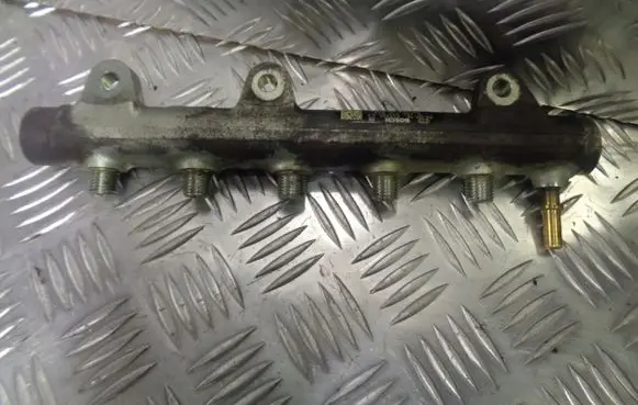 Renault Laguna III Fuel main line pipe H82426550