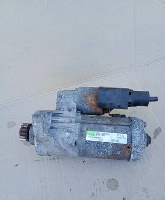 Volkswagen PASSAT B7 Starter motor 02E911023Q