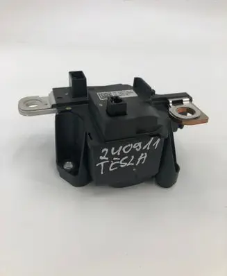 Tesla Model Y Battery control module P108933402K