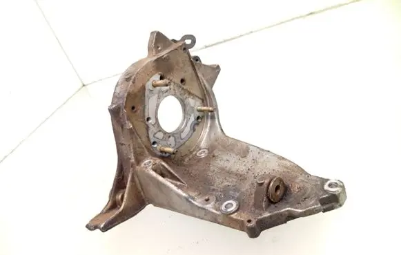 Peugeot 406 Engine mounting bracket X481B