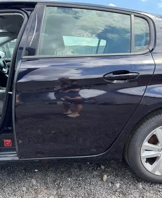 Peugeot 308 Rear door