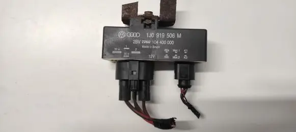 Seat Ibiza III (6L) Coolant fan relay 1J0919506M 104400000