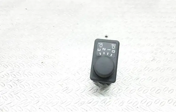 Nissan Almera N16 Headlight level height control switch
