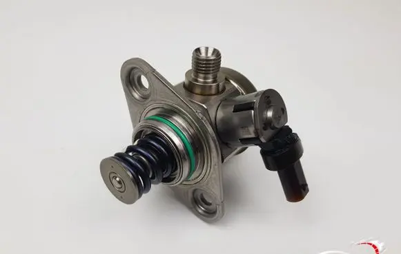 Porsche Panamera (971) Fuel injection high pressure pump 0P2127026A