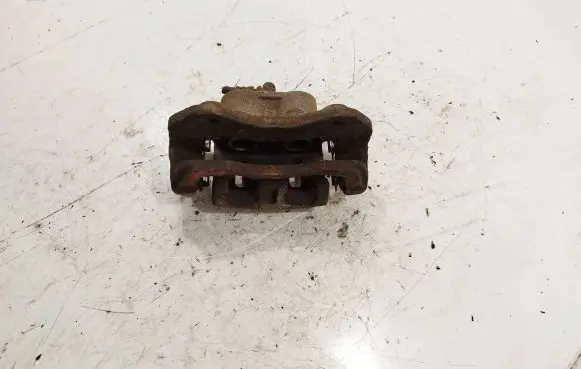 Mitsubishi Outlander Front brake caliper