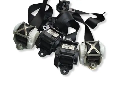 BMW 1 F20 F21 Front seatbelt 