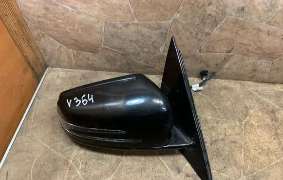 Mercedes-Benz E W212 Front door electric wing mirror A2128100616
